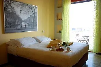 Latt E Liett アパート