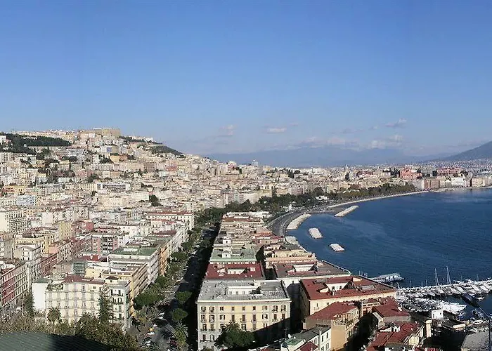 Latt E Liett アパート *